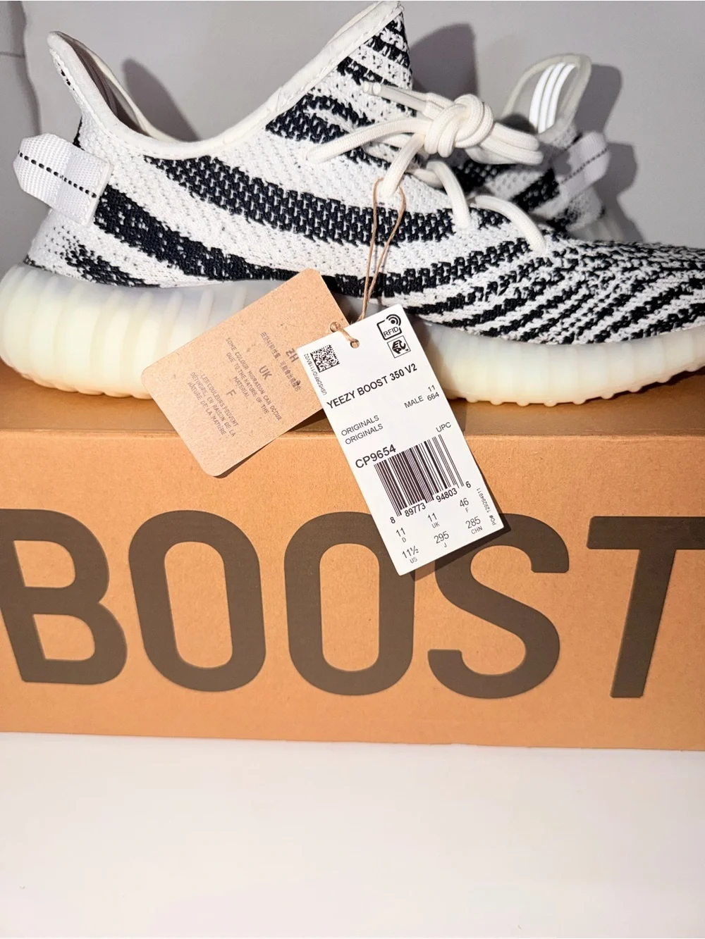 Yeezy boost 350 zebra new with tags